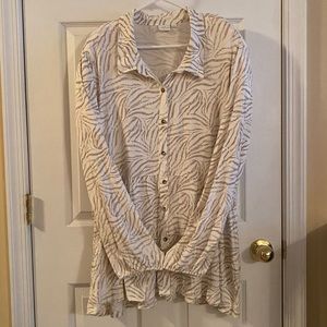 New Directions 4X Soft Roomy Viscous & Spandex Collared Button Down Tunic Swing.